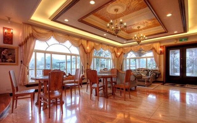Aurora B&B
