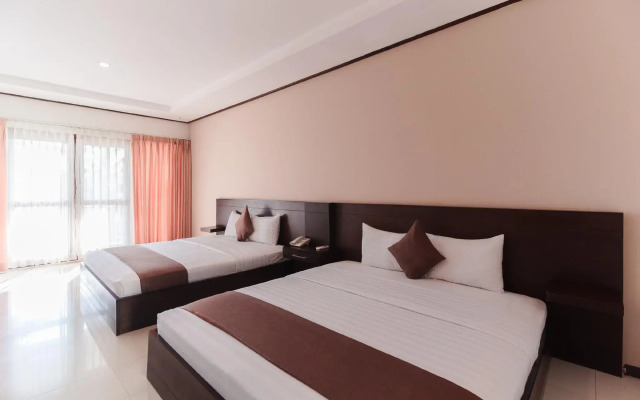 Surya Kencana Seaside Hotel