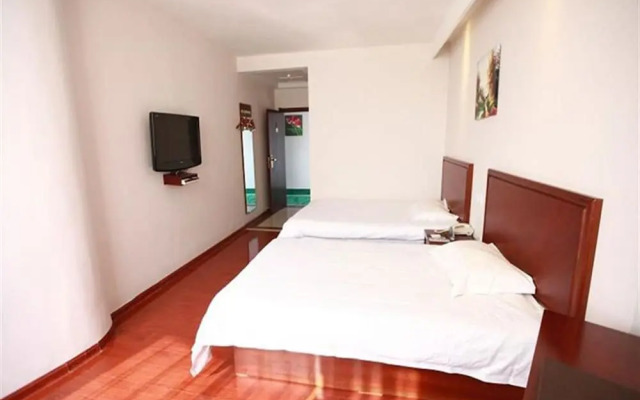 GreenTree Inn Lianyungang Ganyu South Station Express Hotel