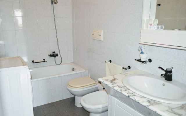 Independent Villa 6 Places