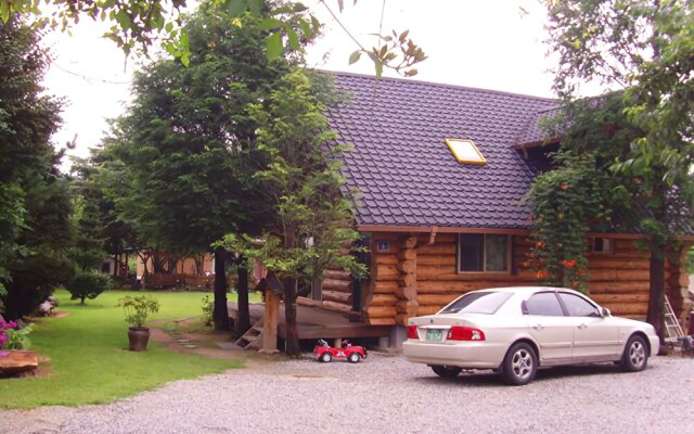 Danyang Geumsusan Log Pension