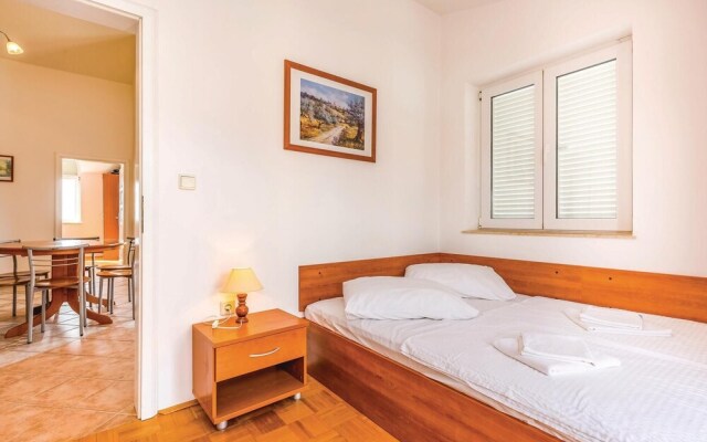 Beautiful Home in Banjol With Wifi and 2 Bedrooms