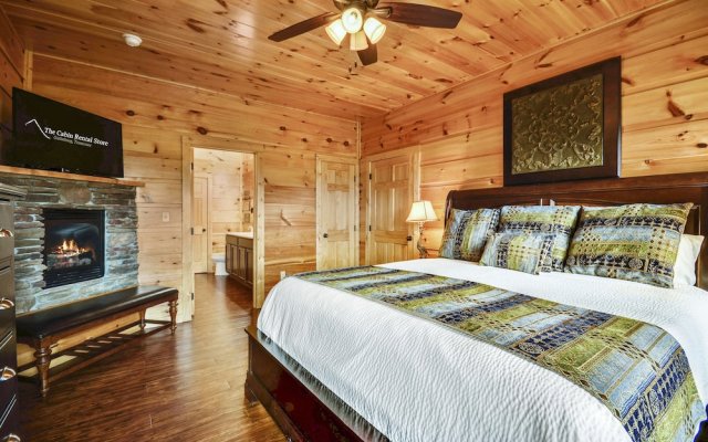 Foxwood Mansion Fourteen Bedroom Cabin