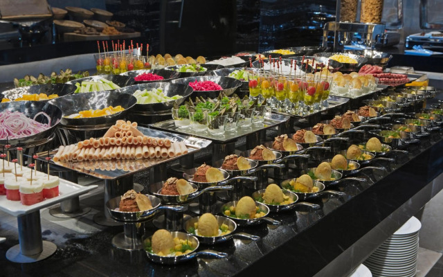 DoubleTree by Hilton Hotel Istanbul - Piyalepasa