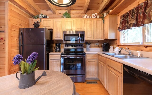 Candle Light Cabin by Vtrips