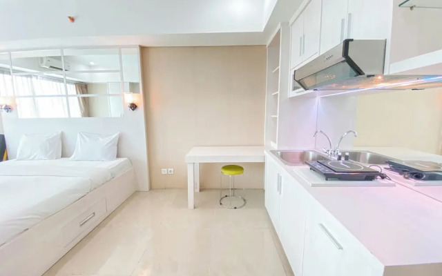 Simply Studio Apartment Tamansari La Grande