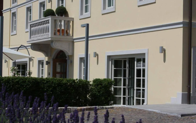 Hotel Eden