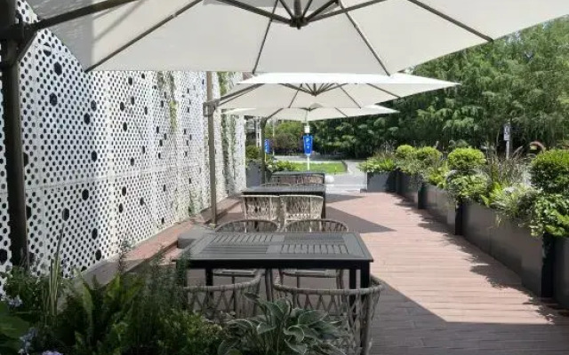 Manxin Hotel, Zhuankou Sports Center, Wuhan