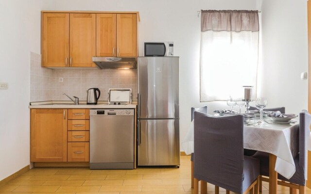 Beautiful Home in Makarska With Wifi and 1 Bedrooms