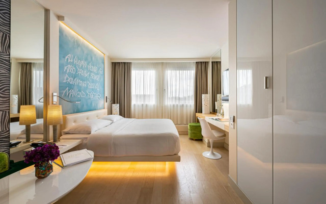 Hotel N'vY