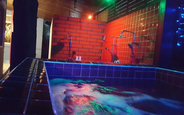 Super Hostel