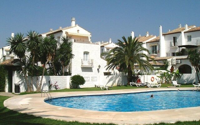 Benavista Estepona - 2 Bed Town House with Pool