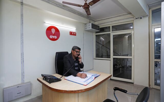 OYO 10877 Hotel R K Residency