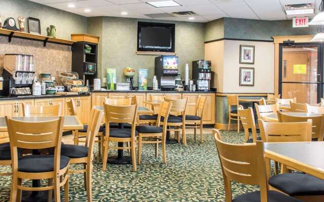 Quality Inn Geneseo