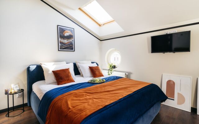 Estery12 - LoftAffair Collection