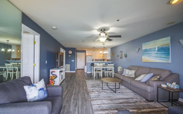 Pool + Dock Access: Osage Beach Retreat!