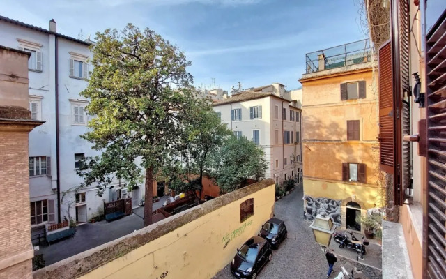 San Calisto Apartment