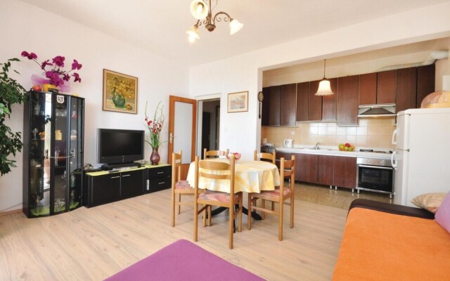 Beautiful Apartment in Lokva Rogoznica With 2 Bedrooms and Internet