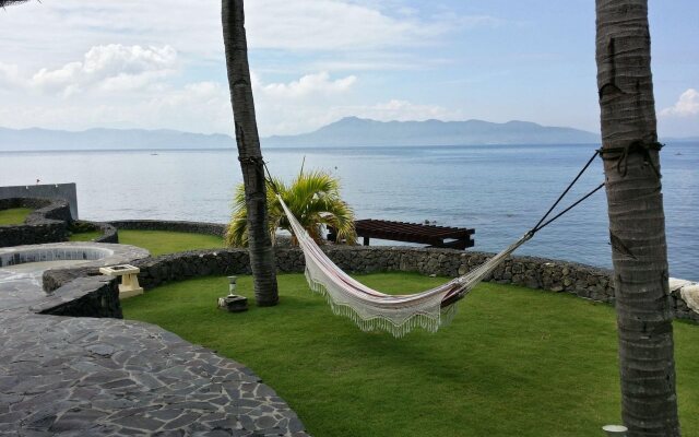 Vista Aplaya Resort