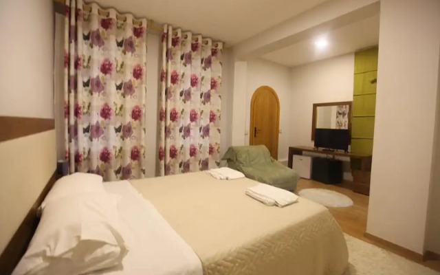 Sofo Hotel