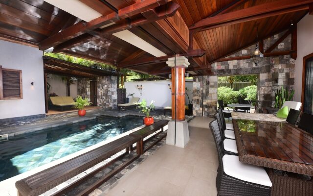 Sankhara Beachfront Villas