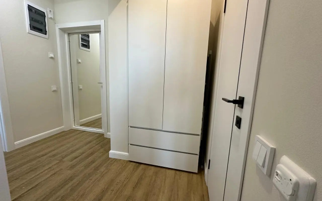 Апартаменты на проезде Золотой Берег, 2Е