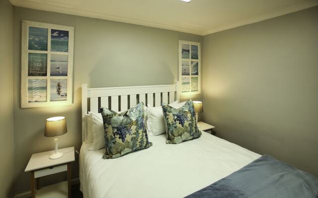 Seehuisie, Langebaan 6-Sleeper