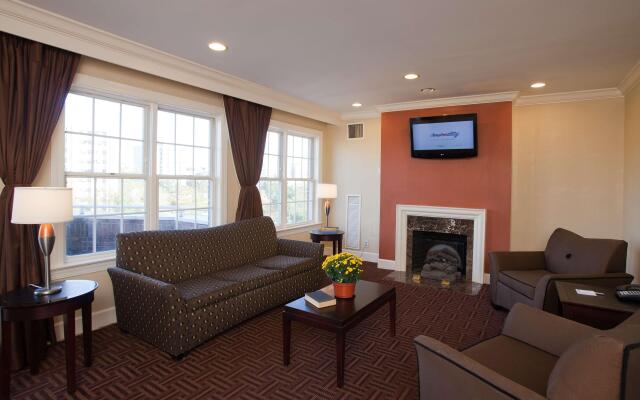 Hampton Inn & Suites Stamford