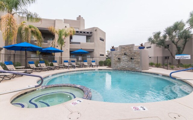 Luxury Scottsdale Suite + Pool + Gym