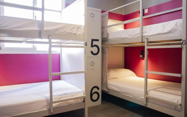 room00 Valencia Hostel