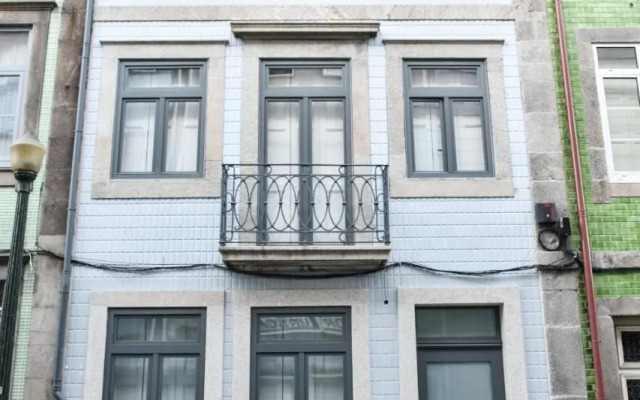 Peaceful & Cozy Studio w/ Balcony