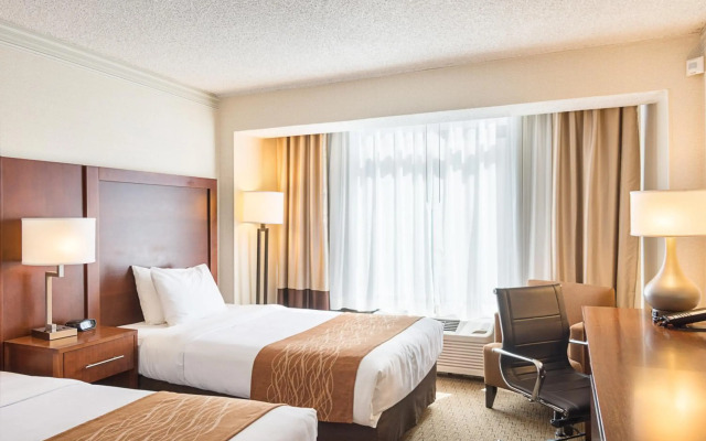 Comfort Inn by the Bay