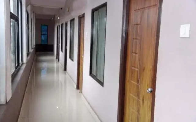 Lake View by OYO Rooms