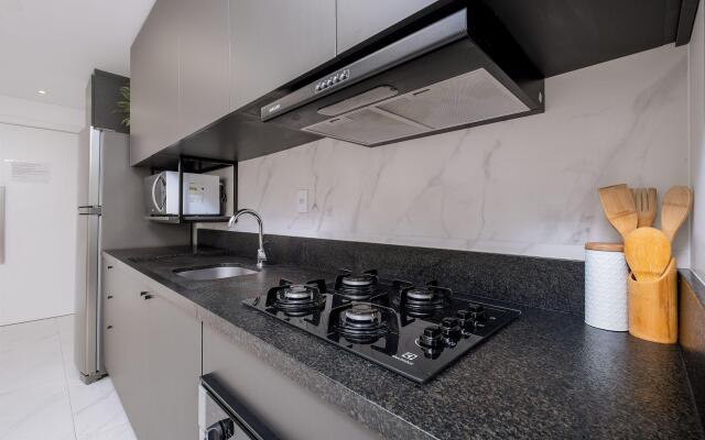 Apto c /piscina em Jurerê Internacional EPC204