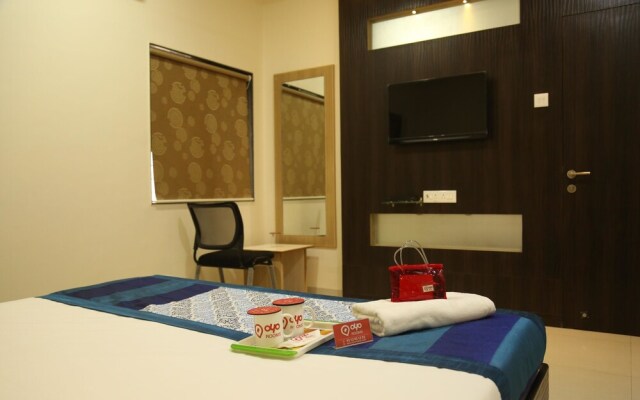 OYO 1647 Hotel Regent