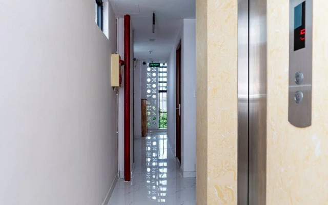 Light Hotel