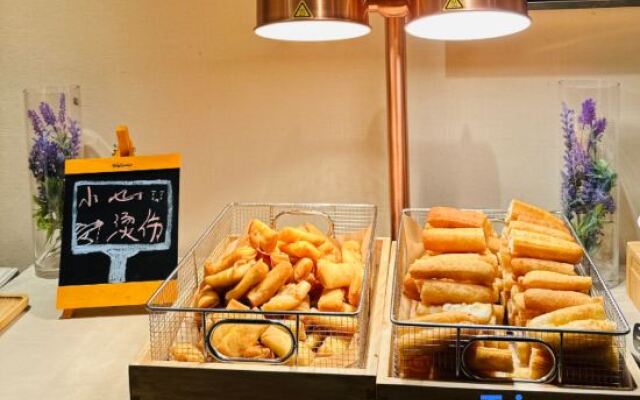 Lavande Hotel (Chongqing Nanping Pedestrian Street Wanda Plaza)