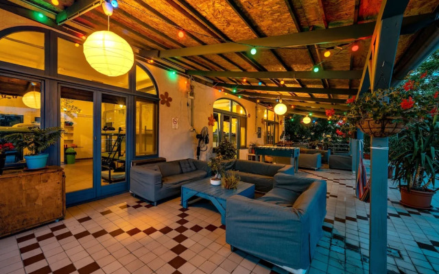 Bell Hostel and Guesthouse
