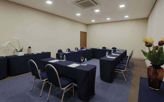 Interludium Iguassu Convention Hotel