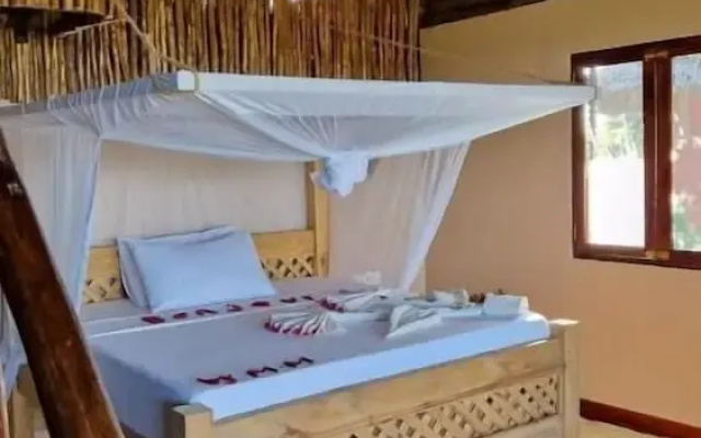 Monkey Mountain Lodge