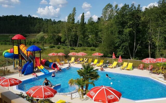Camping Le Verdoyant - Chalets