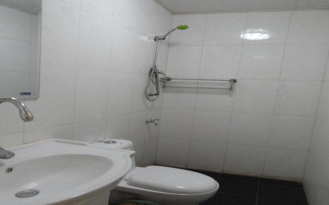 Beijing Caoyuan Hotel (Yonghegong Guijie store)