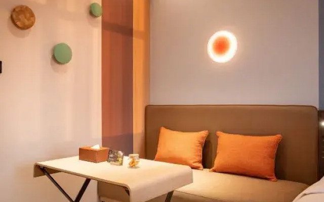 Orange Hotel (Tongliao Wanda Plaza)