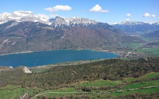 Studio à la campagne au bout du lac d'Annecy