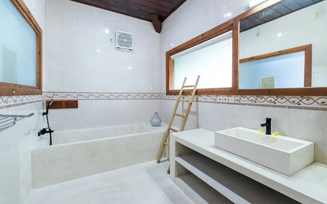 Kanna Seafront Estate