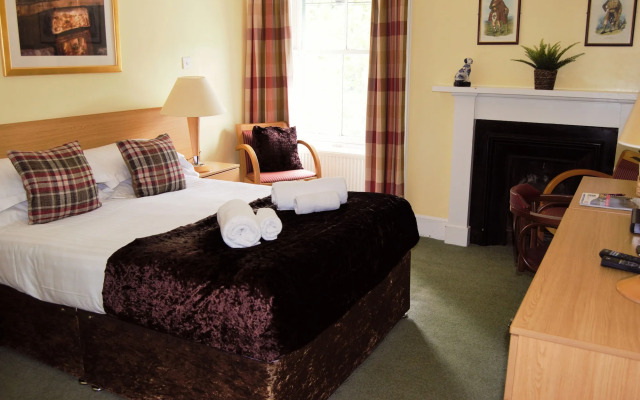 The Bridge of Cally Hotel