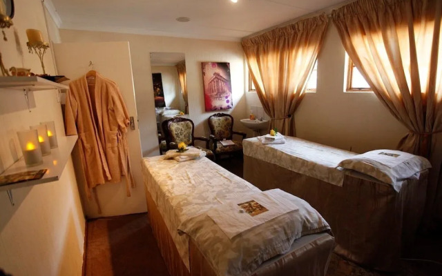 Riverbend Chalets Self Catering