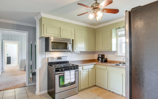 Greenville Home w/ Private Yard Near Downtown!