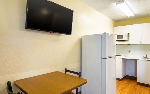 HomeTowne Studios Tacoma - Puyallup