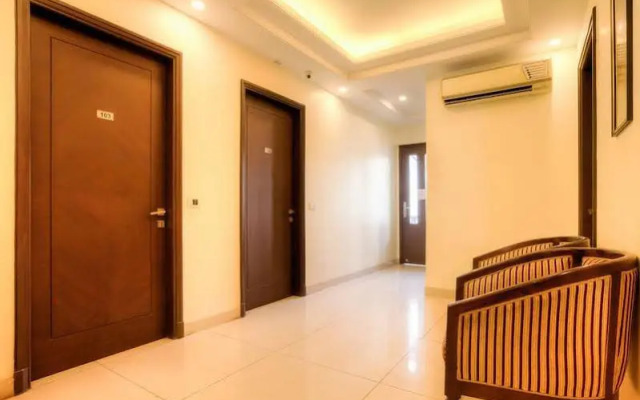 OYO 9553 Hotel Kings Plaza